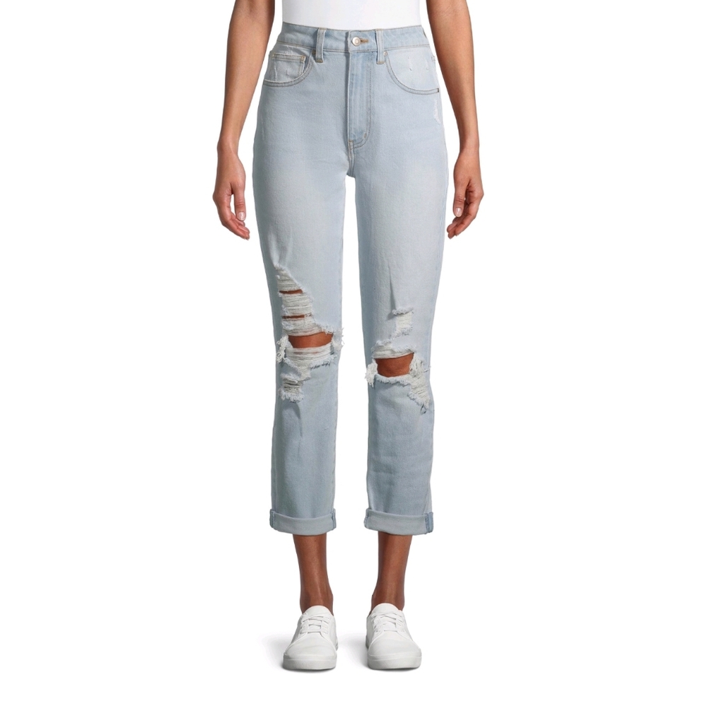 🚫SOLD🚫NoBoundaries ▪︎ Juniors Distressed Jeans
